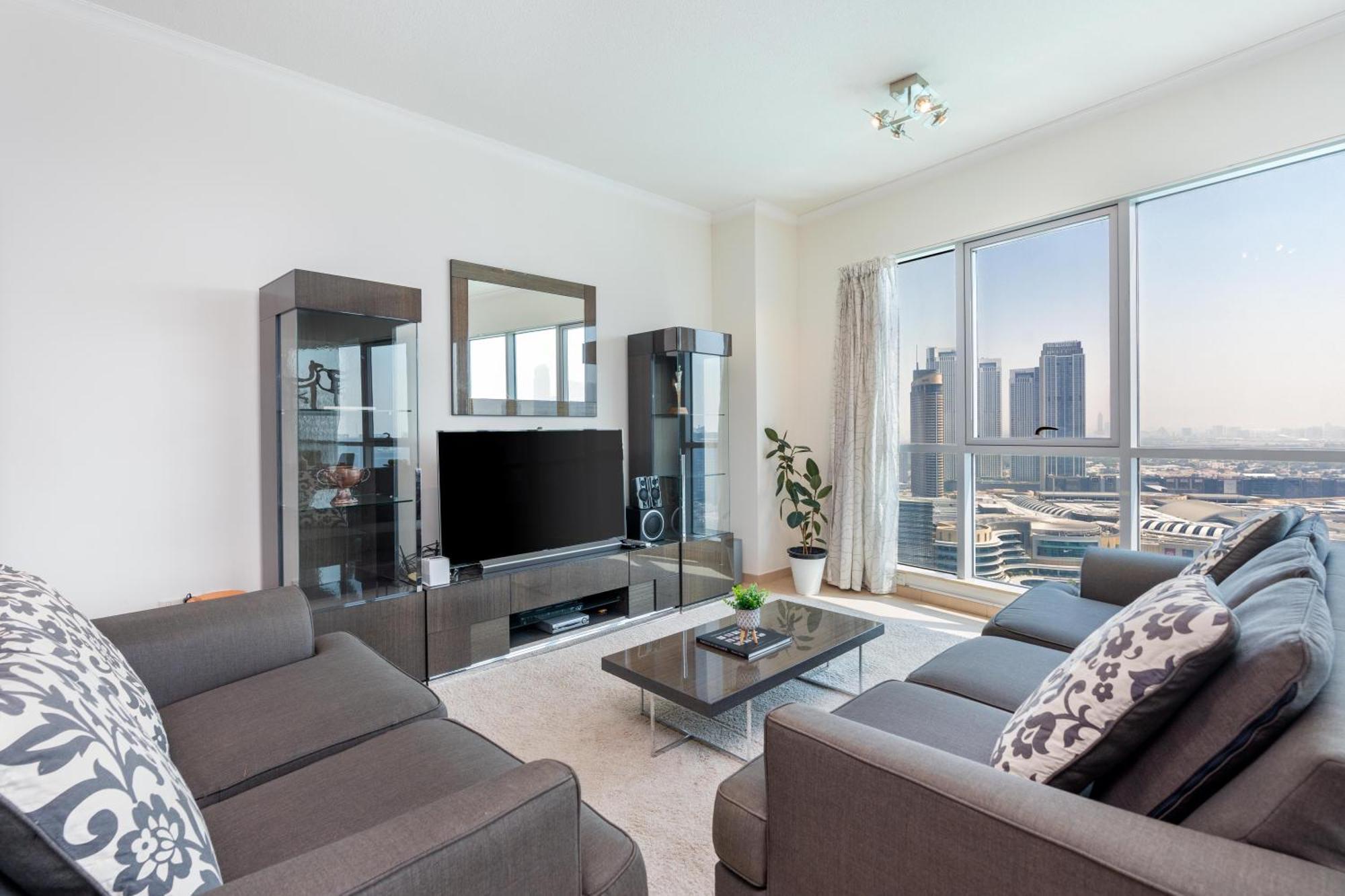 Incredible Fountain Views 2. 5 Bedroom Burj Residences شقة *