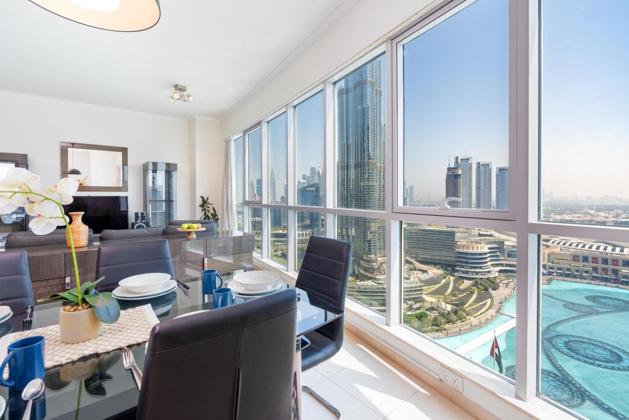 Incredible Fountain Views 2. 5 Bedroom Burj Residences شقة *