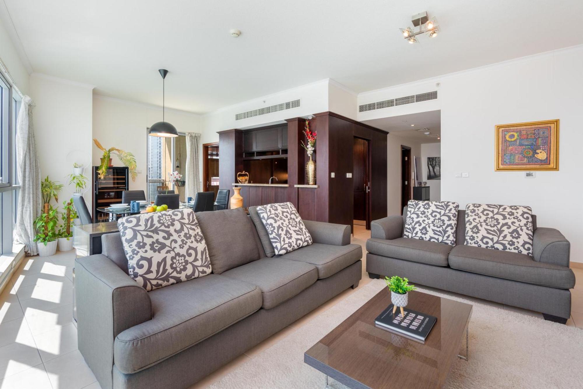 Incredible Fountain Views 2. 5 Bedroom Burj Residences شقة *